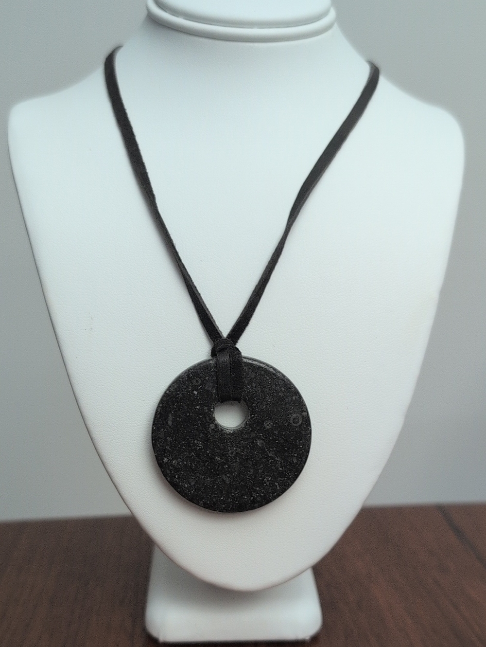 Kilkenny Marbel Black Round Pendant Cord Necklace